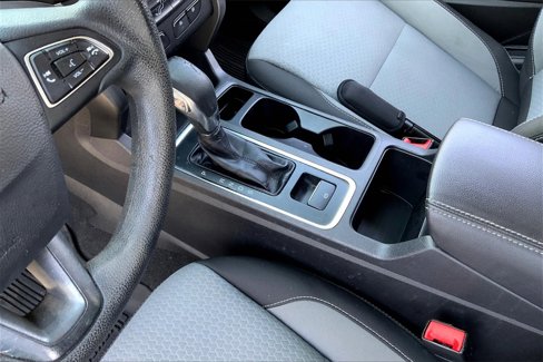 Used 2019 Ford Escape SE image 18