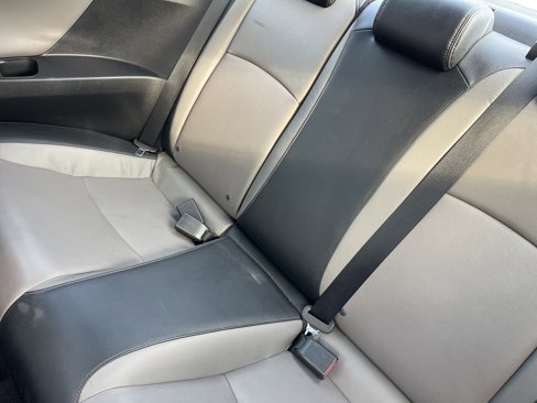 Used 2018 Honda Civic Touring image 9