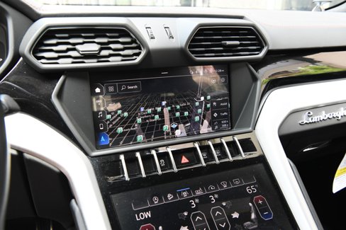 Used 2019 Lamborghini Urus image 19
