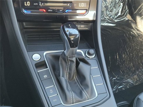 New 2025 Volkswagen Jetta SE image 17
