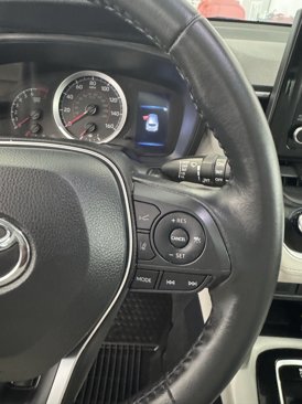 Used 2022 Toyota Corolla Cross LE w/ Moonroof Package image 14