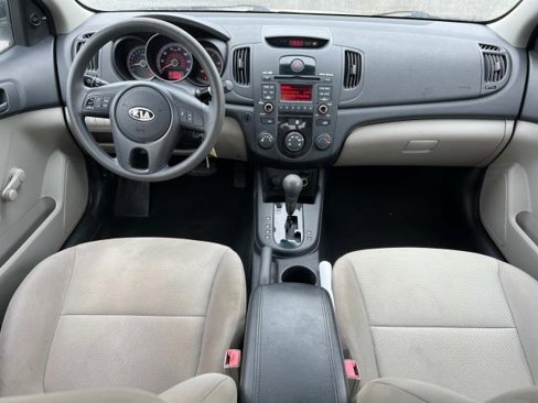 Used 2010 Kia Forte LX w/ Convenience Pkg image 3