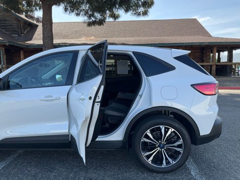 Certified 2022 Ford Escape SE w/ SE Sport Appearance Package image 51