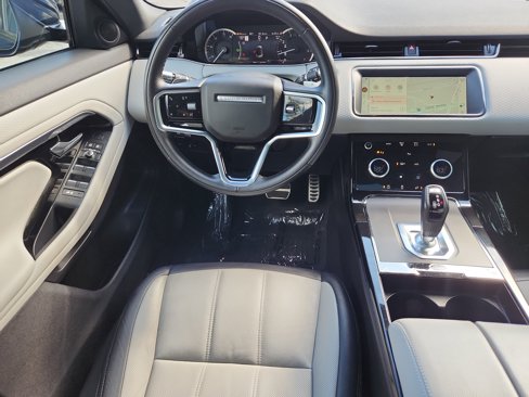 Used 2022 Land Rover Range Rover Evoque R-Dynamic S image 4