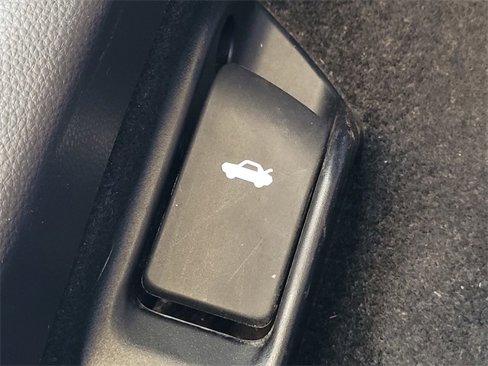 Certified 2022 Toyota Corolla LE image 16