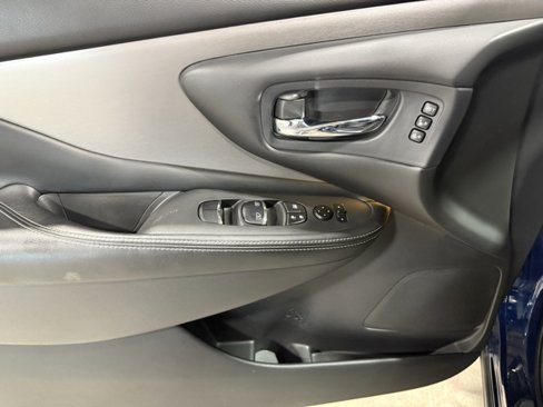 Used 2019 Nissan Murano SV image 6
