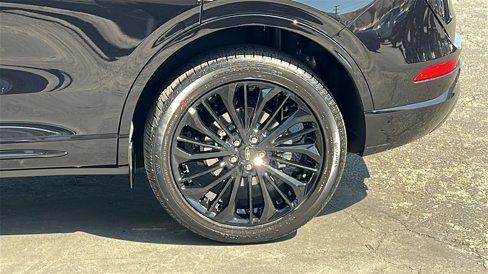 New 2025 Lincoln Corsair Reserve w/ Jet Appearance Package image 11