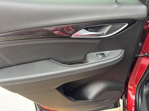 Certified 2023 Buick Envision Essence w/ Sport Touring Package image 18