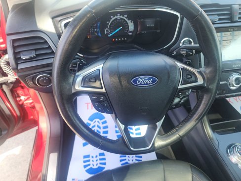 Used 2019 Ford Fusion Titanium image 15