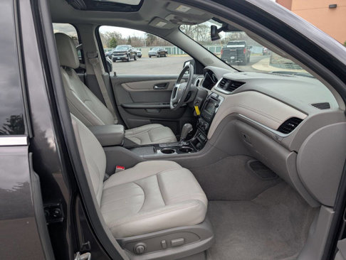 Used 2015 Chevrolet Traverse LTZ image 11