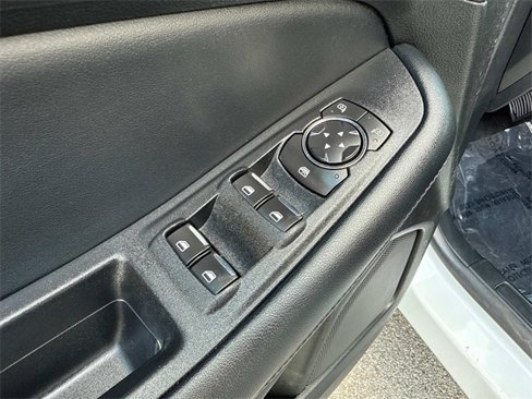 Used 2022 Ford Edge SE w/ Black Appearance Package image 10