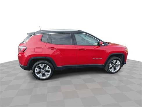 Used 2019 Jeep Compass Limited image 10