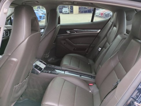 Used 2014 Porsche Panamera S image 12