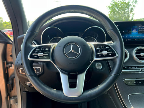 Used 2020 Mercedes-Benz GLC 300 4MATIC image 24