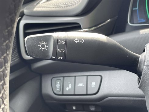 Certified 2022 Hyundai Ioniq SE image 22
