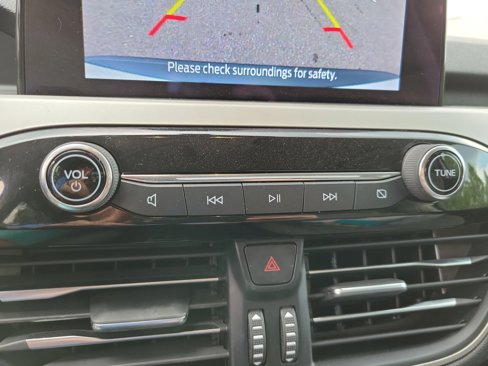 Used 2021 Ford Escape SE image 23