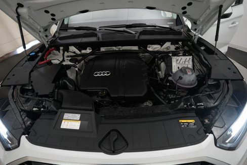 Used 2025 Audi Q5 2.0T Premium Plus w/ Premium Plus Package image 3