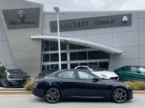 Used 2024 Alfa Romeo Giulia Ti image 4