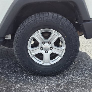 Used 2009 Jeep Wrangler X image 24