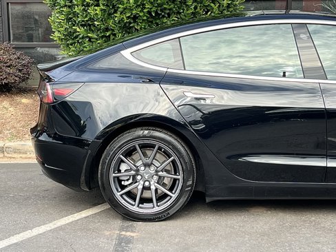 Used 2018 Tesla Model 3 Mid Range image 20
