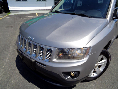 Used 2016 Jeep Compass Latitude image 19