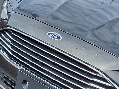 Used 2019 Ford Fusion S image 28