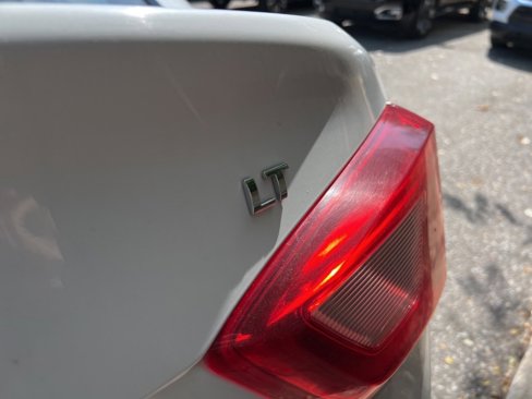Used 2016 Chevrolet Cruze LT image 24