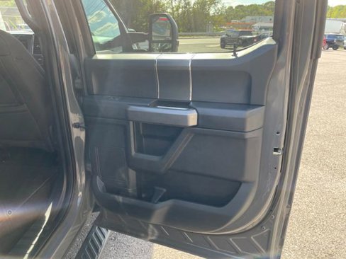 Used 2018 Ford F150 XLT w/ Equipment Group 302A Luxury image 24