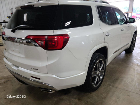 Used 2017 GMC Acadia Denali image 8