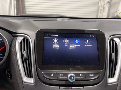 Used 2024 Chevrolet Malibu LT image 34