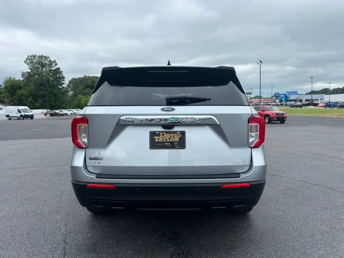 Used 2022 Ford Explorer XLT image 7