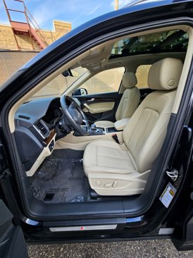 Used 2020 Audi Q5 e Premium w/ Convenience Package image 8