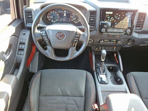 Used 2023 Nissan Frontier PRO-4X w/ Pro Convenience Package image 11