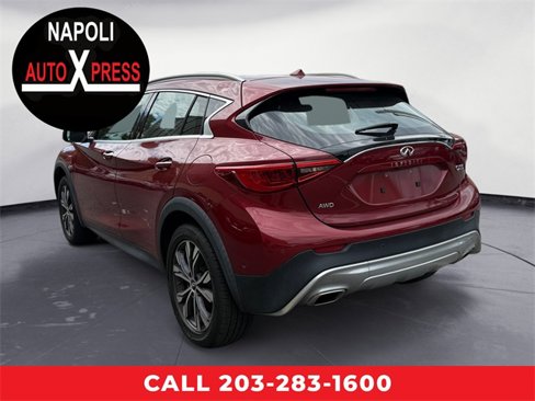 Used 2017 INFINITI QX30 Premium w/ Technology Package image 5