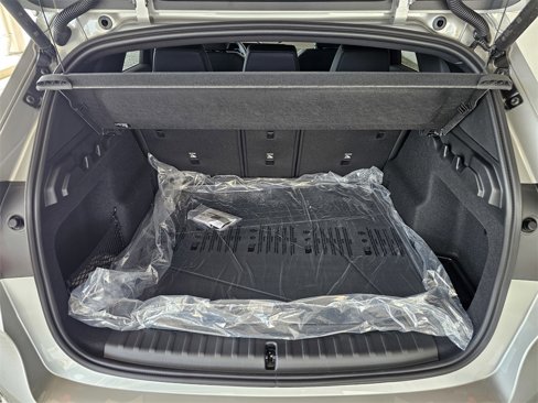 Used 2025 BMW X1 xDrive28i w/ Premium Package image 25