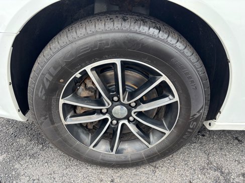 Used 2018 Dodge Grand Caravan GT image 9