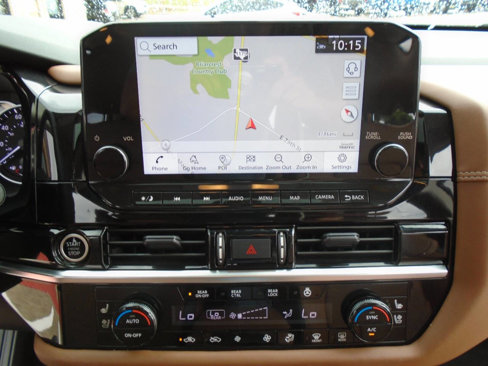 Used 2023 Nissan Pathfinder Platinum image 19