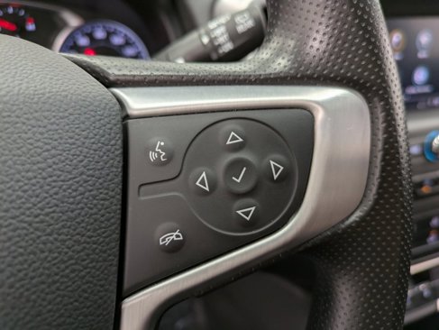 Used 2024 GMC Terrain SLE image 18