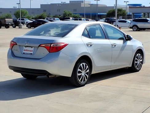 Used 2019 Toyota Corolla LE image 9