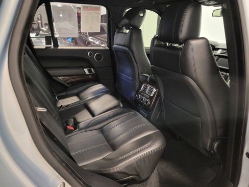 Used 2016 Land Rover Range Rover Supercharged image 28