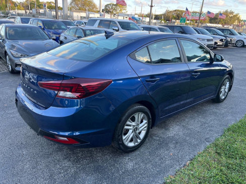 Used 2020 Hyundai Elantra SEL image 5