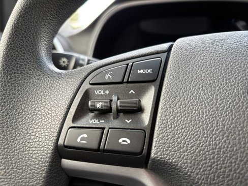 Used 2019 Hyundai Tucson Sport image 18