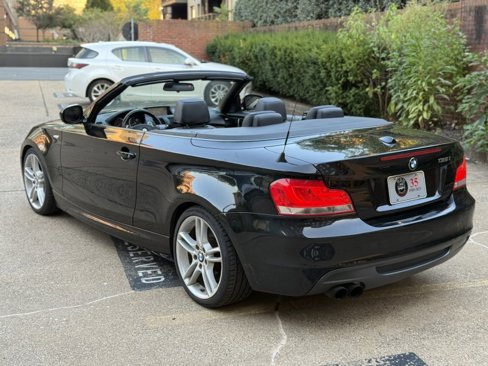 Used 2012 BMW 135i Convertible image 4