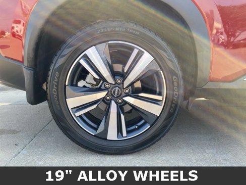 Used 2023 Nissan Rogue SL image 25