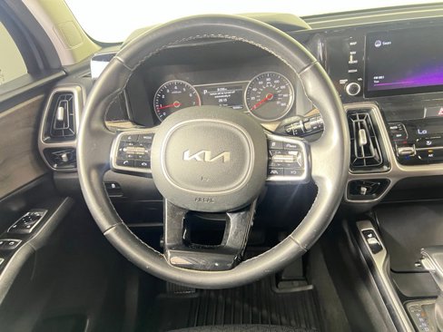 Used 2022 Kia Sorento S w/ Panoramic Sunroof Package image 18