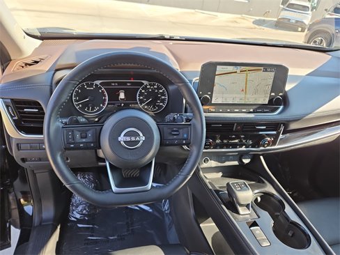 Used 2023 Nissan Rogue SL w/ SL Premium Package image 30