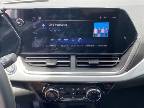 New 2025 Chevrolet Trax LT w/ Driver Confidence Package image 11