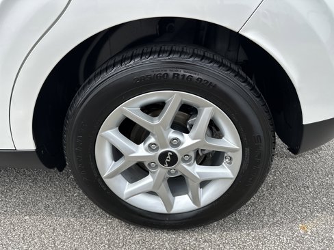 Used 2023 Kia Soul LX w/ LX Technology Package image 19