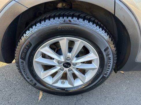 Used 2019 Kia Sorento LX w/ LX V6 Convenience Package image 21