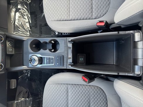 Used 2020 Ford Escape SE image 24